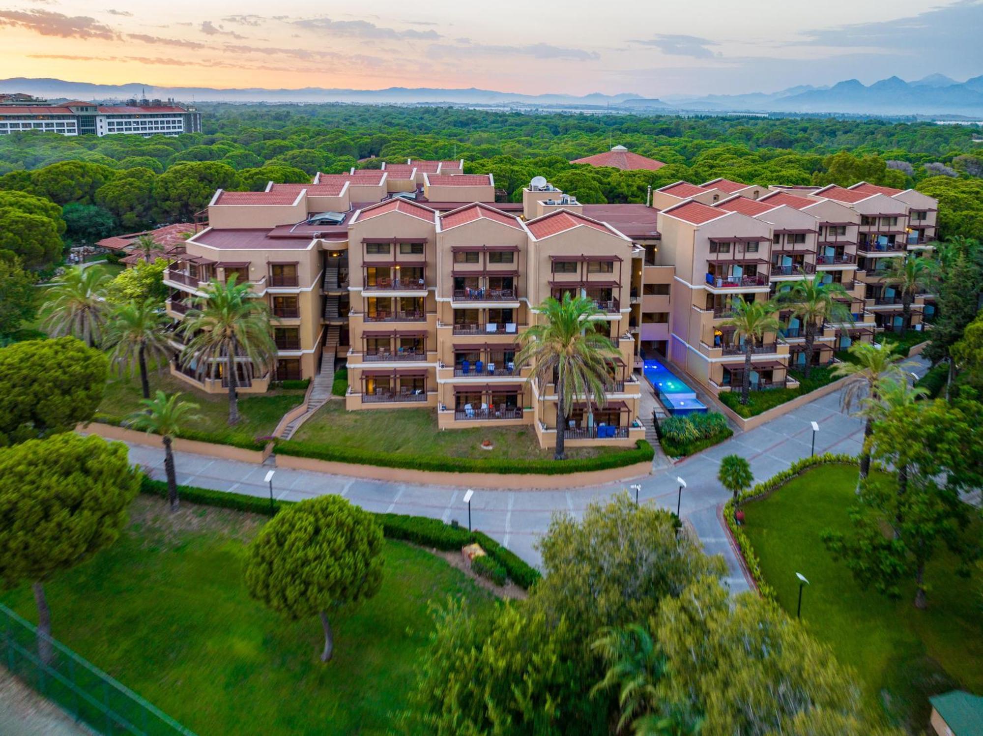 Asteria Family Resort Belek Antalya Exterior foto The Village