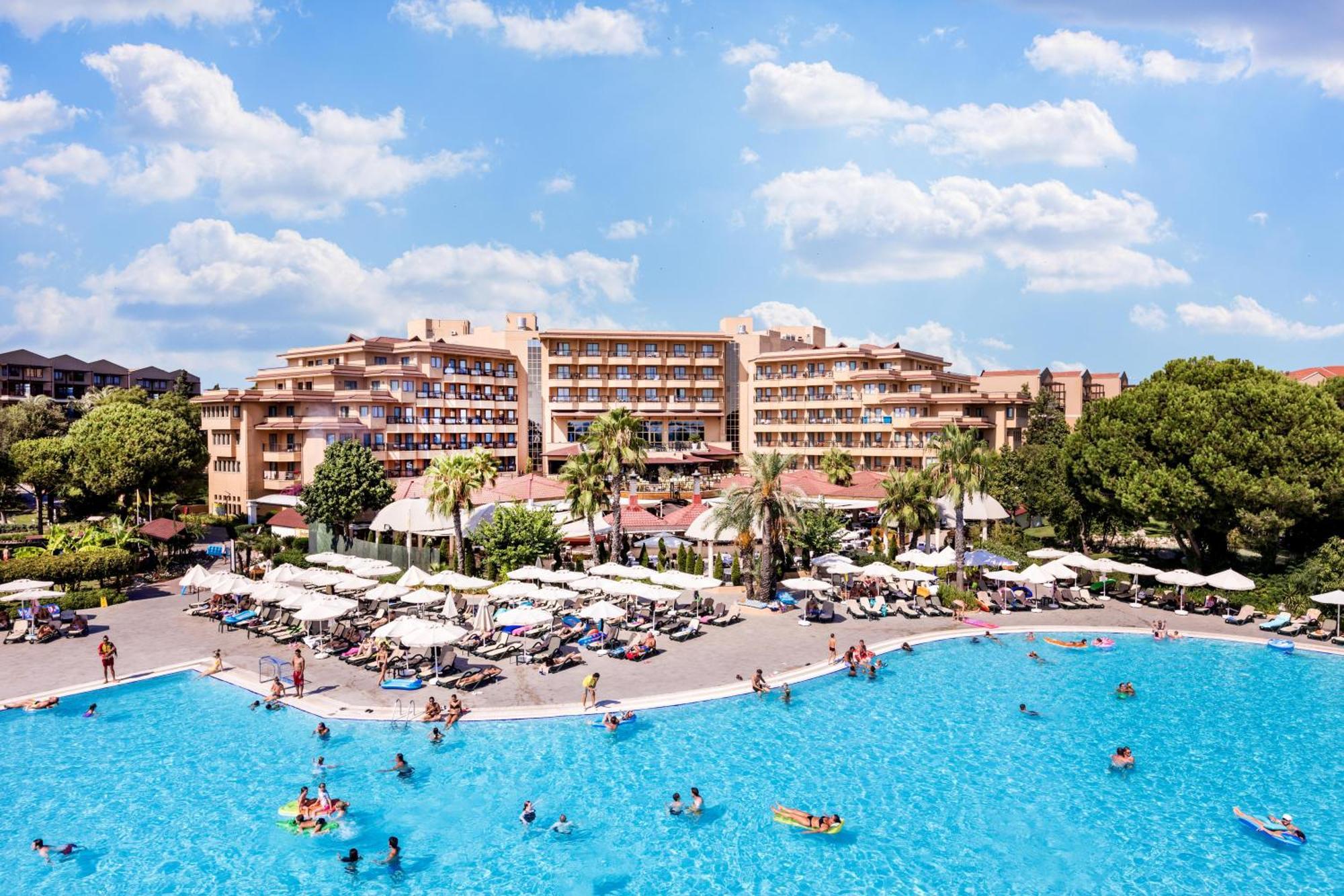 Asteria Family Resort Belek Antalya Exterior foto The resort's main building